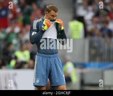 Manuel Neuer aus Deutschland war beim Spiel der FIFA Fußball-Weltmeisterschaft 2018 der Gruppe F im Luzhniki-Stadion in Moskau niedergeschlagen. Bild Datum 17. Juni 2018. Bildnachweis sollte lauten: David Klein/Sportimage via PA Images Stockfoto