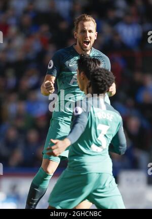 Harry Kane von Tottenham springt hoch, um das zweite Tor während des Premier League-Spiels im John Smith's Stadium, Huddersfield, zu feiern. Bilddatum 29. September 2018. Bildnachweis sollte lauten: Simon Bellis/Sportimage via PA Images Stockfoto