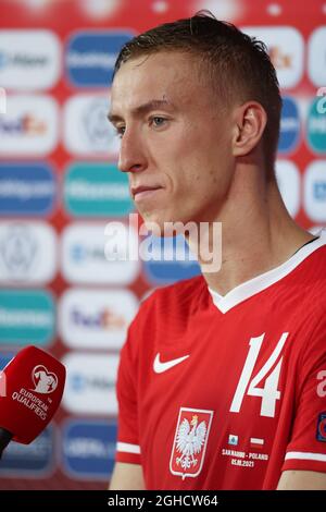 Serravalle, Italien, 5. September 2021. Adam Buksa aus Polen reagiert nach dem Spiel der FIFA-WM-Qualifikationsspiele im San Marino-Stadion in Serravalle auf einen Hattrick-Torschützenkönig. Bildnachweis sollte lauten: Jonathan Moscrop / Sportimage Stockfoto