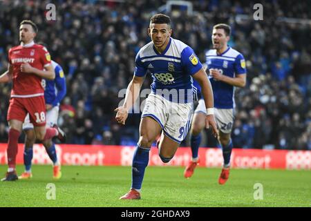Che Adams aus Birmingham City feiert den Elfmeterschießen während des Sky Bet Championship-Spiels im St. Andrew's Billion Trophy Stadium in Birmingham. Bilddatum: 2. Februar 2019. Bildnachweis sollte lauten: Harry Marshall/Sportimage via PA Images Stockfoto