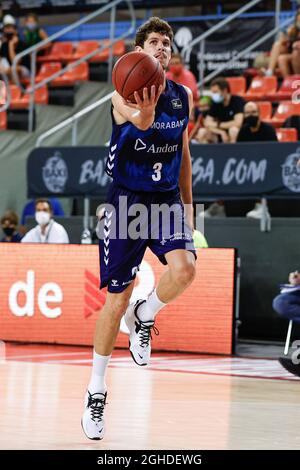 Manresa, Barcelona, Spanien. September 2021. Oriol Pauli von Morabanc Andorra während der LLigues Catalanes Mathematik zwischen Morabank Andorra und Joventut Badalona bei Nou Congost in Manresa. (Bild: © David Ramirez/DAX via ZUMA Press Wire) Stockfoto