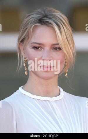 Venedig, Italien. September 2021. Virginie Efira bei der Premiere von L'Evenement im Rahmen der 78. Internationalen Filmfestspiele von Venedig am 06. September 2021 in Venedig, Italien. Foto von Paolo Cotello Credit: Imagespace/Alamy Live News Stockfoto