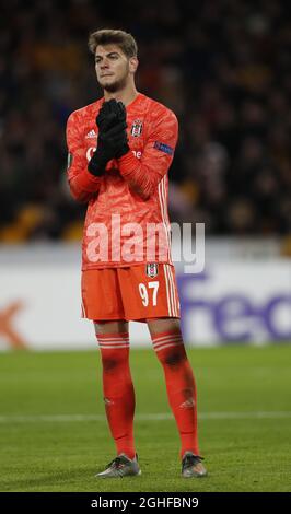 Utku Yuvakuran von Beskitas während des Spiels der UEFA Europa League in Molineux, Wolverhampton. Bilddatum: 12. Dezember 2019. Bildnachweis sollte lauten: Darren Staples/Sportimage via PA Images Stockfoto