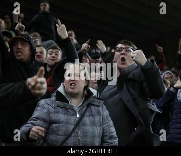 Verärgerte Wolves-Fans während des Premier League-Spiels in Molineux, Wolverhampton. Bilddatum: 27. Dezember 2019. Bildnachweis sollte lauten: Darren Staples/Sportimag via PA Images Stockfoto