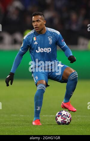 Juventus brasilianischer Verteidiger Alex Sandro während des UEFA Champions League-Spiels im Groupama Stadium, Lyon. Bilddatum: 26. Februar 2020. Bildnachweis sollte lauten: Jonathan Moscrop/Sportimage via PA Images Stockfoto