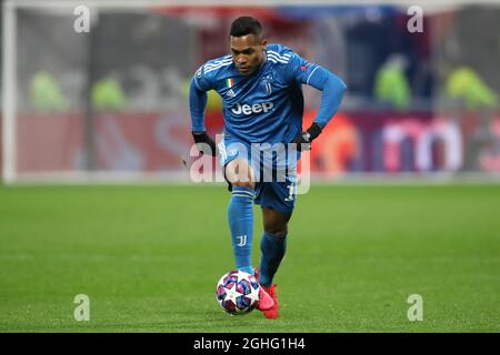 Juventus brasilianischer Verteidiger Alex Sandro während des UEFA Champions League-Spiels im Groupama Stadium, Lyon. Bilddatum: 26. Februar 2020. Bildnachweis sollte lauten: Jonathan Moscrop/Sportimage via PA Images Stockfoto