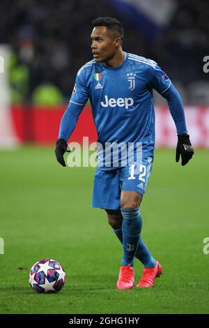 Juventus brasilianischer Verteidiger Alex Sandro während des UEFA Champions League-Spiels im Groupama Stadium, Lyon. Bilddatum: 26. Februar 2020. Bildnachweis sollte lauten: Jonathan Moscrop/Sportimage via PA Images Stockfoto