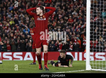 Andrew Robertson von Liverpool war während des UEFA Champions League-Spiels in Anfield, Liverpool, frustriert. Bilddatum: 11. März 2020. Bildnachweis sollte lauten: Darren Staples/Sportimage via PA Images Stockfoto