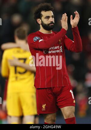 Mohammed Salah von Liverpool wurde während des UEFA Champions League-Spiels in Anfield, Liverpool, niedergeschlagen. Bilddatum: 11. März 2020. Bildnachweis sollte lauten: Darren Staples/Sportimage via PA Images Stockfoto