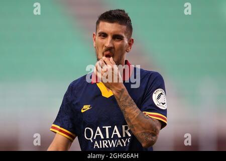 ALS Roma-Mittelfeldspieler reagiert Lorenzo Pellegrini während des Serie-A-Spiels bei Giuseppe Meazza in Mailand. Bilddatum: 28. Juni 2020. Bildnachweis sollte lauten: Jonathan Moscrop/Sportimage via PA Images Stockfoto