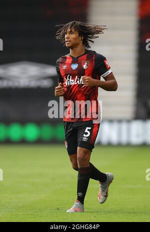 Nathan Ake von Bournemouth während des Spiels der Premier League im Vitality Stadium in Bournemouth. Bilddatum: 9. Juli 2020. Bildnachweis sollte lauten: David Klein/Sportimage via PA Images Stockfoto