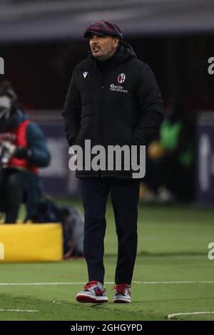 Sinisa Mihajlovic Chefcoach des FC Bologna reagiert beim Coppa Italia-Spiel in Renato Dall'Ara, Bologna. Bilddatum: 25. November 2020. Bildnachweis sollte lauten: Jonathan Moscrop/Sportimage via PA Images Stockfoto