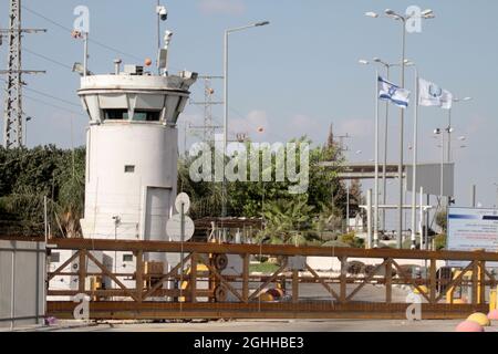 Jenin, Palästina. September 2021. Ein Blick auf den Checkpoint Al-Jalama in der Nähe der Stadt Jenin im Westjordanland.sechs palästinensische Gefangene sind am Montag aus dem Gefängnis in Israel geflohen, was zu einer weit verbreiteten Menschenjagd führte, sagten die israelischen Behörden. Die Polizei sagte in einer Erklärung, dass die äußerst seltene Flucht über Nacht im Gilboa Gefängnis stattfand, einem Gefängnis mit maximaler Sicherheit für palästinensische Gefangene in Nordisraelisch. Kredit: SOPA Images Limited/Alamy Live Nachrichten Stockfoto