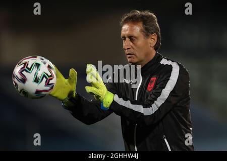 Ilir Bozhiqi, der Torwarttrainer der albanischen Nationalmannschaft beim Aufwärmen vor dem Spiel der FIFA-Weltmeisterschaft im San Marino Stadium, Serravalle. Bilddatum: 31. März 2021. Bildnachweis sollte lauten: Jonathan Moscrop/Sportimage via PA Images Stockfoto