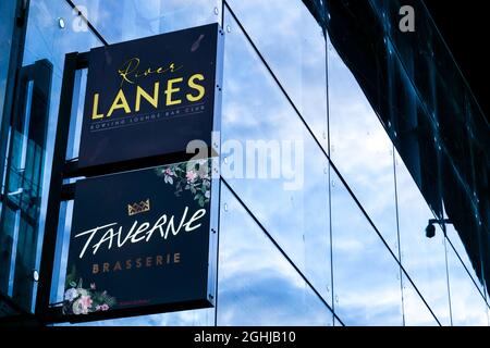 Handelsschilder, Orleans, Loiret, Centre-Val de Loire Region, Frankreich Stockfoto