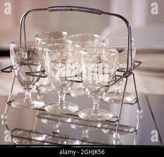 Soft Focus - Ein Vintage geätztes Glas in einem Drahthalter, eingefärbt Stockfoto