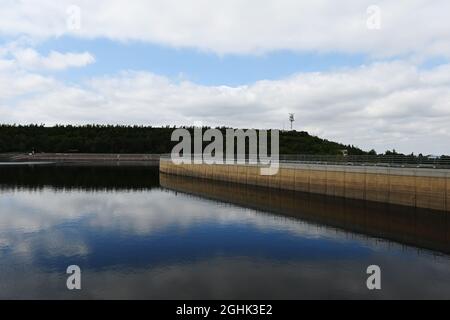 Edertal, Deutschland. September 2021. Blick auf den oberen Stausee Waldeck 1 bei der Inspektion der Pumpspeicherkraftwerke Waldeck am Edersee. Die Staudammaufsicht muss die Staudämme in regelmäßigen Abständen überprüfen. (An dpa 'auf dem Damm mit dem Staumeister') Quelle: Swen Pförtner/dpa/Alamy Live News Stockfoto