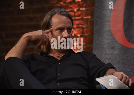 Köln, Deutschland. September 2021. Der Philosoph und Autor Richard David Precht spricht und diskutiert auf phil.COLOGNE, dem internationalen Festival für Philosophie.Quelle: Horst Galuschka/dpa/Alamy Live News Stockfoto