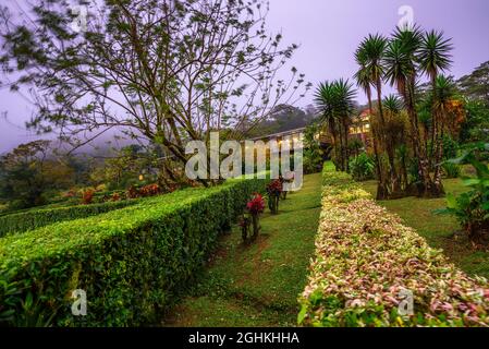 Celeste Mountain Lodge im Regenwald von Costa Rica Stockfoto