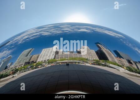 CH, USA - 16. März 1918: Das Cloud Gate im Millennium Park in Chicago, USA Stockfoto
