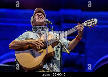 Mantova Italien 6 September 2021 Manu Chao - El Chapulin Solo Tour Acustico - live im Esedra di Palazzo Te © Andrea Ripamonti / Alamy Stockfoto