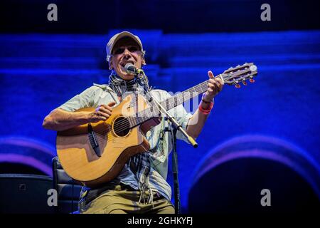 Mantova Italien 6 September 2021 Manu Chao - El Chapulin Solo Tour Acustico - live im Esedra di Palazzo Te © Andrea Ripamonti / Alamy Stockfoto