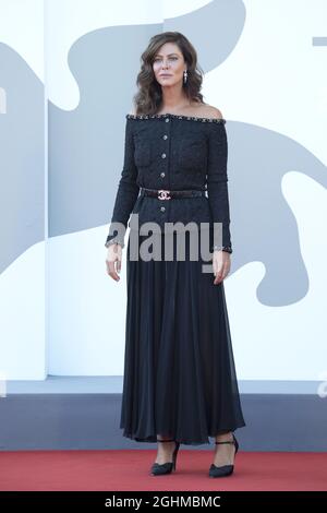 Venedig, Italien. September 2021. Anna Mouglalis bei der Premiere von L'Evenement im Rahmen der 78. Internationalen Filmfestspiele von Venedig am 06. September 2021 in Venedig, Italien. Foto von Paolo Cotello/Sipa USA Quelle: SIPA USA/Alamy Live News Stockfoto