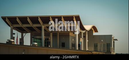 Rock Hill, South Carolina, USA - 5. Juli 2021:Novant Health BMX Supercross Building Stockfoto