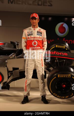 01.02.2012 Woking, England, Jenson Button (GBR), McLaren Mercedes - Einführung des Vodafone McLaren Mercedes MP4-27, McLaren Technology Centre - Stockfoto