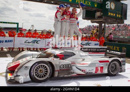 Sieger #1 Audi Sport Team Joest Audi R18 E-Tron Quattro: Marcel FÂŠssler, Andre Lotterer, Benoit TrÂŽluyer 17.06.2012, Le Mans-Rennen, FIA-Langstrecken-Weltmeisterschaft, Le Mans, Frankreich Stockfoto