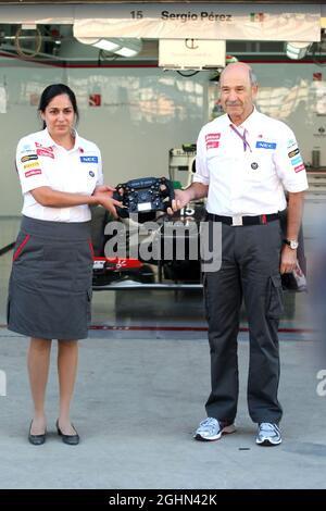 (L bis R): Monisha Kaltenborn (AUT) übernimmt die Funktion des sauber Team Principal von Peter sauber (SUI), der als Präsident des Verwaltungsrats im Team bleiben wird. 11.10.2012. Formel-1-Weltmeisterschaft, Rd 16, Großer Preis Von Korea, Yeongam, Korea, Tag Der Vorbereitung Stockfoto