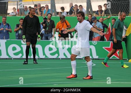 Fernando Alonso (ESP) McLaren beim wohltätigen Fußballspiel 5 pro Spielmannschaft. 01.09.2016. Formel 1 Weltmeisterschaft, Rd 14, Großer Preis Von Italien, Monza, Italien, Tag Der Vorbereitung. Bildnachweis sollte lauten: XPB/Press Association Images. Stockfoto