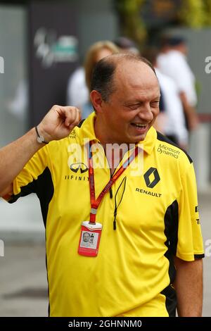 Frederic Vasseur (FRA) Renault Sport F1 Team Racing Director. 17.09.2016. Formel-1-Weltmeisterschaft, Rd 15, Großer Preis Von Singapur, Marina Bay Street Circuit, Singapur, Qualifying Day. Bildnachweis sollte lauten: XPB/Press Association Images. Stockfoto