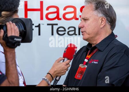 Gene Haas (USA) Haas Automotion President mit den Medien. 20.10.2016. Formel-1-Weltmeisterschaft, Rd 18, großer Preis der Vereinigten Staaten, Austin, Texas, USA, Vorbereitungstag. Bildnachweis sollte lauten: XPB/Press Association Images. Stockfoto