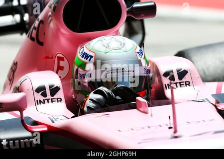 Alfonso Celis Jr (MEX) Sahara Force India F1 VJM10 Entwicklungstreiber. 18.04.2017. Formel-1-Prüfung. Sakhir, Bahrain. Dienstag. Bildnachweis sollte lauten: XPB/Press Association Images. Stockfoto