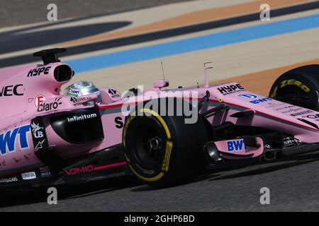 Alfonso Celis Jr (MEX) Sahara Force India F1 VJM10 Entwicklungstreiber. 18.04.2017. Formel-1-Prüfung. Sakhir, Bahrain. Dienstag. Bildnachweis sollte lauten: XPB/Press Association Images. Stockfoto