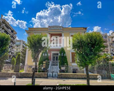 Neoklassizistische Gebäude im Zentrum von Veria, Zentralmakedonien, Griechenland. Stockfoto