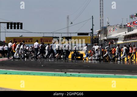 Das Startfeld vor dem Start des Rennens. 30.07.2017. Formel 1 Weltmeisterschaft, Rd 11, Großer Preis Von Ungarn, Budapest, Ungarn, Wettkampftag. Bildnachweis sollte lauten: XPB/Press Association Images. Stockfoto