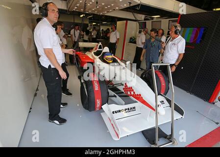 Jacques Villeneuve (CDN) im zweisitzigen F1 Experiences Racing Car. 31.08.2017. Formel 1 Weltmeisterschaft, Rd 13, Großer Preis Von Italien, Monza, Italien, Tag Der Vorbereitung. Bildnachweis sollte lauten: XPB/Press Association Images. Stockfoto