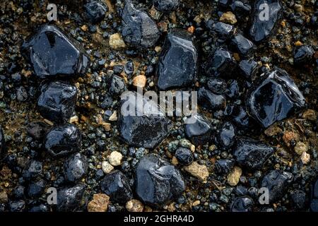 Obsidian, vulkanisches Gesteinsglas, Landmannalaugar, Fjallabak, Island Stockfoto
