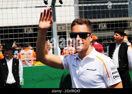 Stoffel Vandoorne (Bel) McLaren auf der Fahrerparade. 29.07.2018. Formel 1 Weltmeisterschaft, Rd 12, Großer Preis Von Ungarn, Budapest, Ungarn, Wettkampftag. Bildnachweis sollte lauten: XPB/Press Association Images. Stockfoto