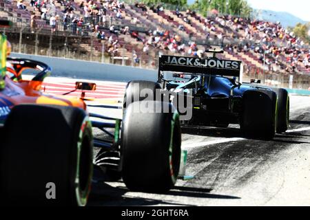 Kevin Magnussen (DEN) Haas VF-19 und Carlos Sainz Jr (ESP) McLaren MCL34. 10.05.2019. Formel 1 Weltmeisterschaft, Rd 5, Großer Preis Von Spanien, Barcelona, Spanien, Übungstag. Bildnachweis sollte lauten: XPB/Press Association Images. Stockfoto