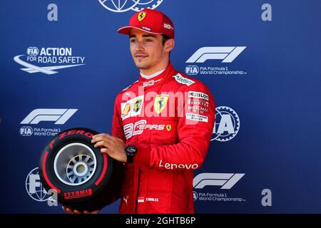 Charles Leclerc (MON) Ferrari erhält den Pirelli Pole Position Award. 29.06.2019. Formel 1 Weltmeisterschaft, Rd 9, Großer Preis Von Österreich, Spielberg, Österreich, Qualifizierender Tag. Bildnachweis sollte lauten: XPB/Press Association Images. Stockfoto