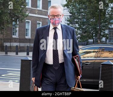 Kabinettsminister Michael Gove kommt nach der Sommerpause am 7. September 2021 zur ersten Kabinettssitzung in der Downing Street in London Stockfoto