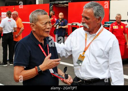 (L bis R): Colin SYN (SIN) Singapur GP Promotor mit Chase Carey (USA) Formel-1-Gruppenvorsitzender. 22.09.2019. Formel-1-Weltmeisterschaft, Rd 15, Großer Preis Von Singapur, Marina Bay Street Circuit, Singapur, Renntag. Bildnachweis sollte lauten: XPB/Press Association Images. Stockfoto