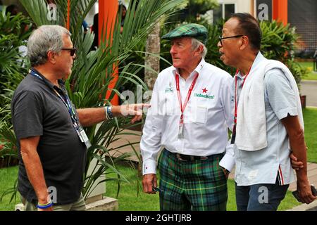 (L bis R): Sir Martin Sorrell (GBR) mit Jackie Stewart (GBR) und Colin SYN (SIN) Singapore GP Promotor. 22.09.2019. Formel-1-Weltmeisterschaft, Rd 15, Großer Preis Von Singapur, Marina Bay Street Circuit, Singapur, Renntag. Bildnachweis sollte lauten: XPB/Press Association Images. Stockfoto