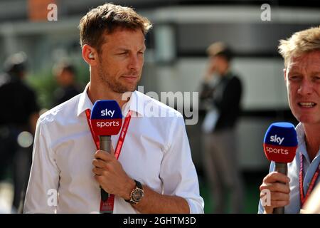 Jenson Button (GBR) Sky Sports F1 Presenter. 28.09.2019. Formel-1-Weltmeisterschaft, Rd 16, Großer Preis Von Russland, Sotschi-Autodrom, Sotschi, Russland, Qualifying Day. Bildnachweis sollte lauten: XPB/Press Association Images. Stockfoto