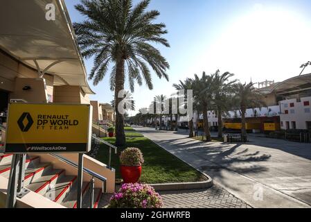 Fahrerlager-Atmosphäre - Renault F1 Team. 26.11.2020. Formel-1-Weltmeisterschaft, Rd 15, Großer Preis Von Bahrain, Sakhir, Bahrain, Tag Der Vorbereitung. Bildnachweis sollte lauten: XPB/Press Association Images. Stockfoto