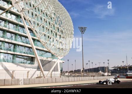 Jack Aitken (GBR) / (Kor) Williams Racing FW43. 15.12.2020. Formel-1-Tests, Yas Marina Circuit, Abu Dhabi, Dienstag. Bildnachweis sollte lauten: XPB/Press Association Images. Stockfoto