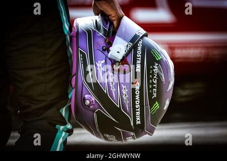 Der Helm von Lewis Hamilton (GBR) Mercedes AMG F1. 12.03.2021. Formel-1-Tests, Sakhir, Bahrain, Erster Tag. Bildnachweis sollte lauten: XPB/Press Association Images. Stockfoto